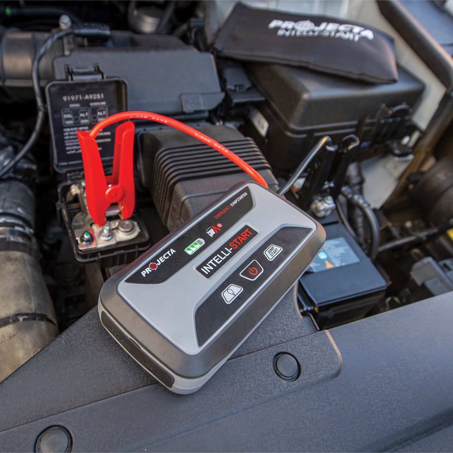 Projecta 12V 900A EMERGENCY JUMP STARTER